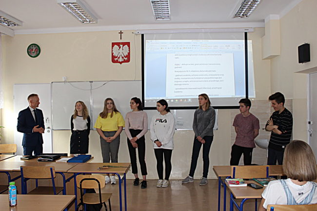 5cecfae20cbef4e9a93893e5_rsz_img_1256