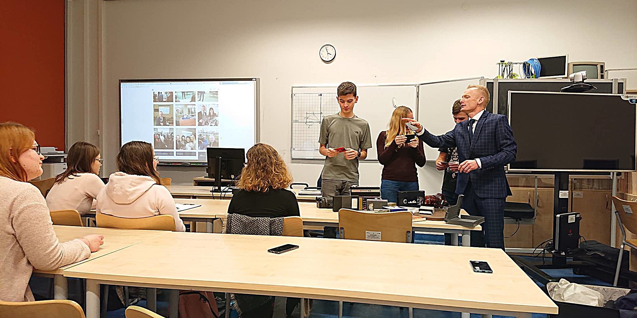 warsztaty-dziennikarskie-dla-dwujezycznego-liceum-uniwersyteckiego-w-rzeszowie-0